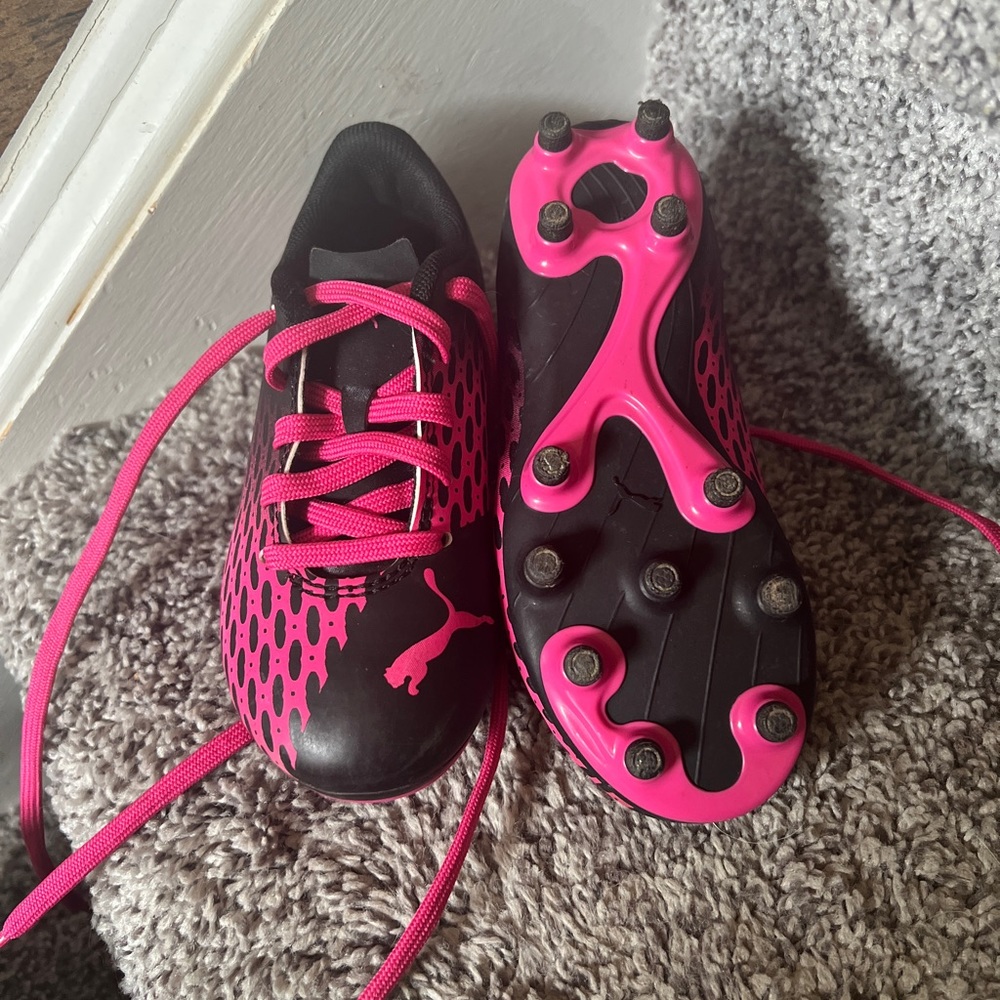 Girls Puma Cleats